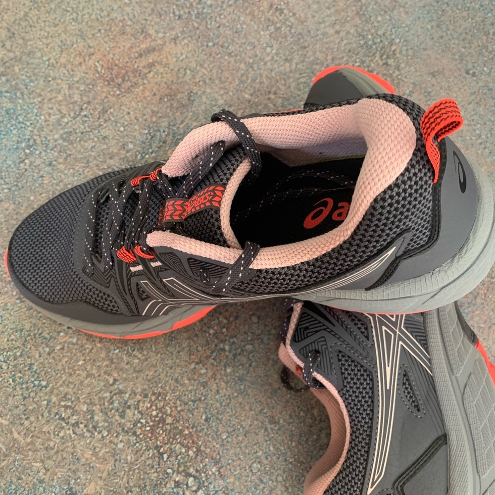 ASICS Women’s Gel Venture Size 11 - Picture 5 of 5